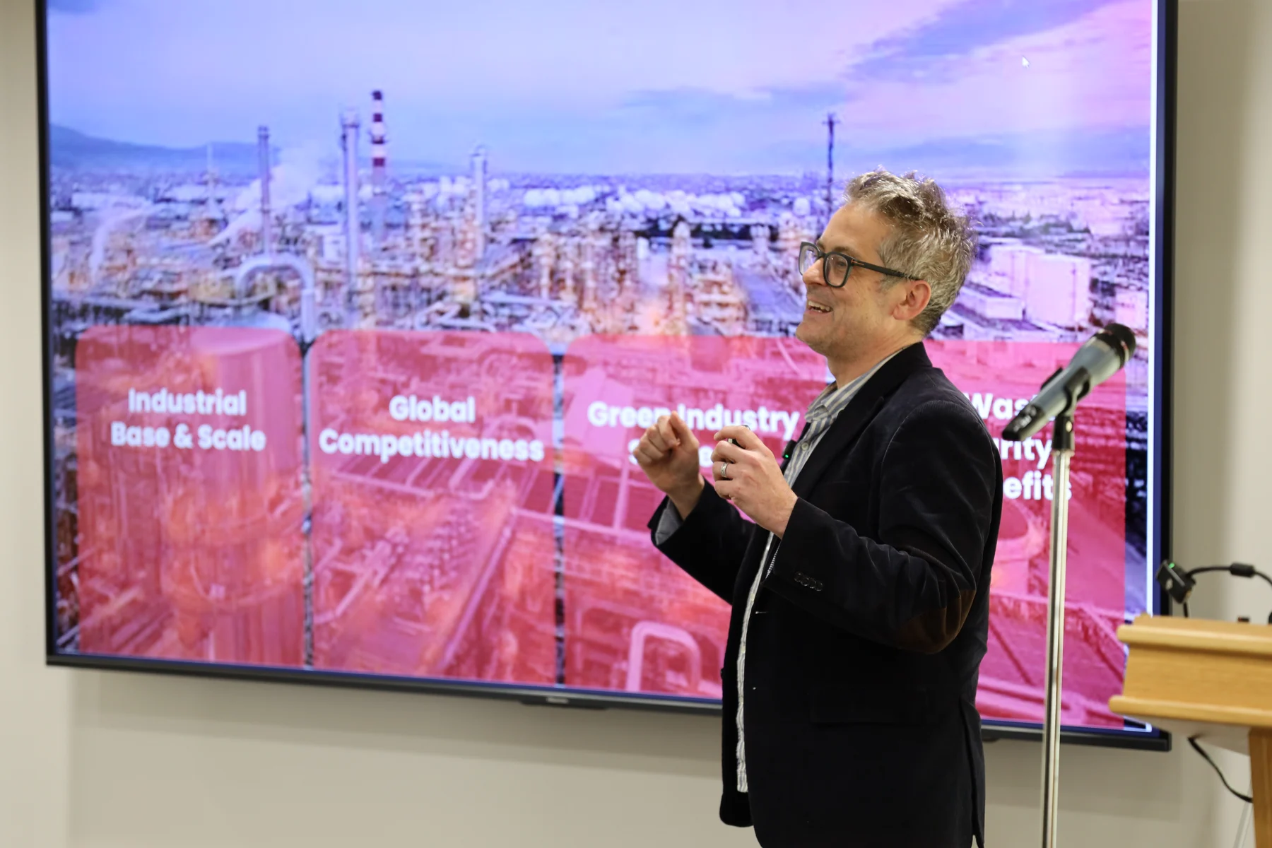 An expert speaking at an OCTD executive training programme